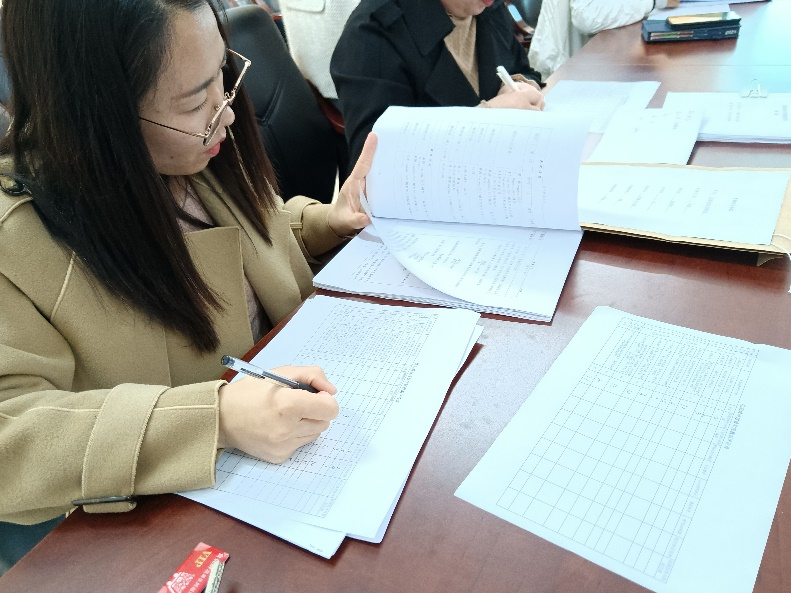 伟德betvlctor1946源于英国举办优秀教案评比活动4